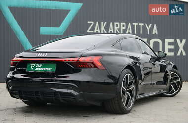 Ліфтбек Audi e-tron GT 2021 в 