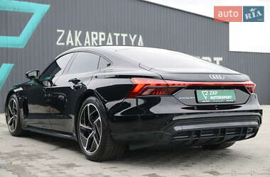 Ліфтбек Audi e-tron GT 2021 в 