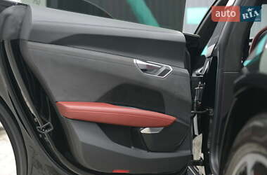 Ліфтбек Audi e-tron GT 2021 в 