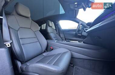 Лифтбек Audi e-tron GT 2022 в 