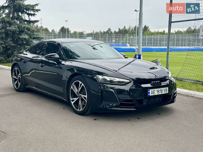 Лифтбек Audi e-tron GT 2024 в Киеве