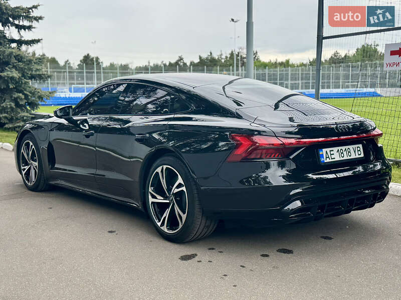 Лифтбек Audi e-tron GT 2024 в Киеве