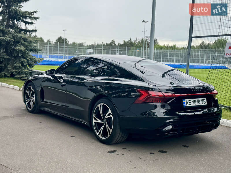 Лифтбек Audi e-tron GT 2024 в Киеве