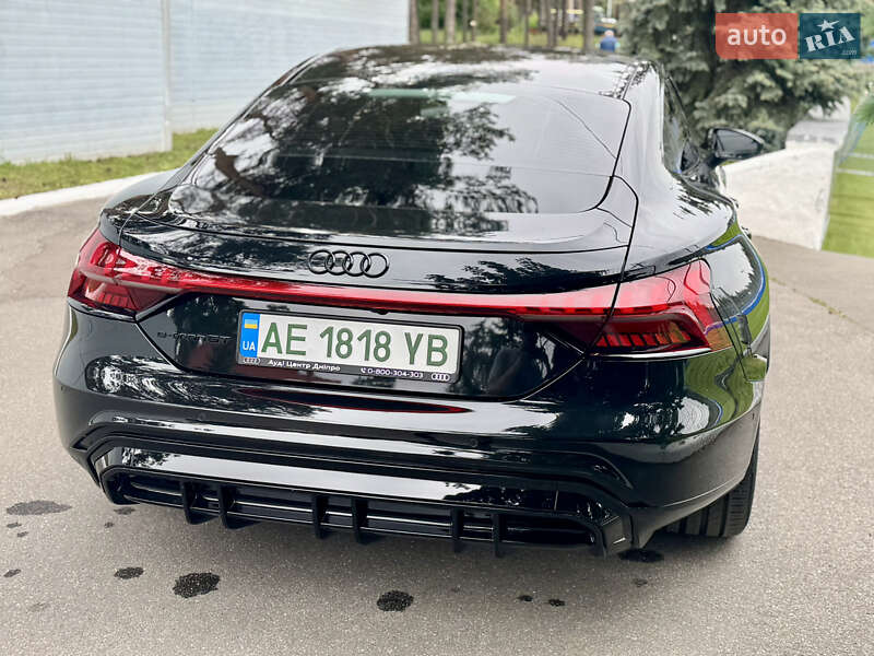 Лифтбек Audi e-tron GT 2024 в Киеве