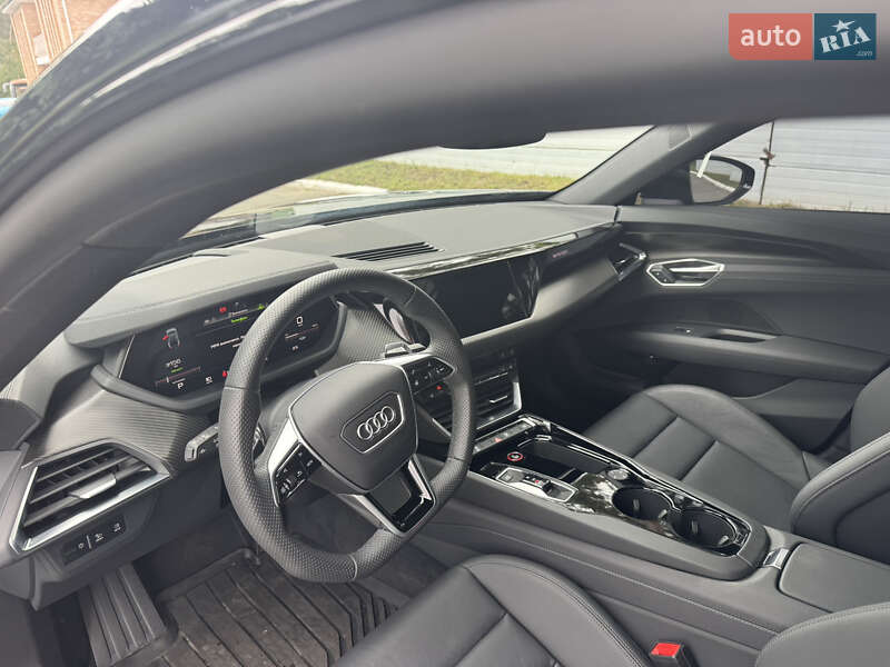 Лифтбек Audi e-tron GT 2024 в Киеве