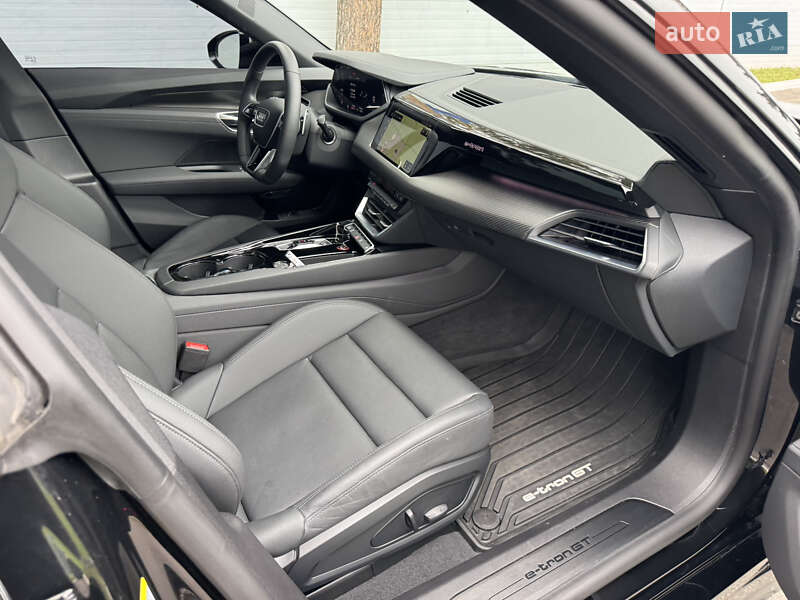 Лифтбек Audi e-tron GT 2024 в Киеве