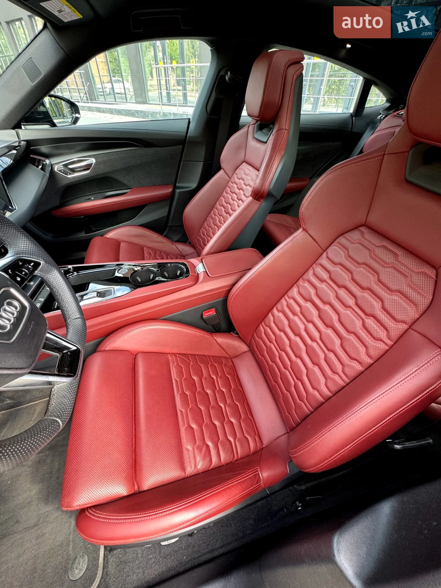 2022 Audi e-tron GT - мініатюра 17