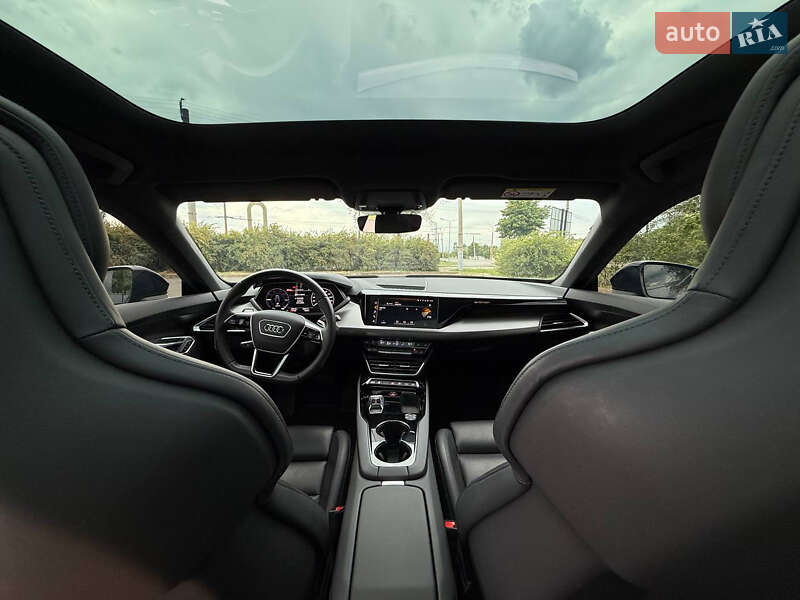 Лифтбек Audi e-tron GT 2023 в Кривом Роге