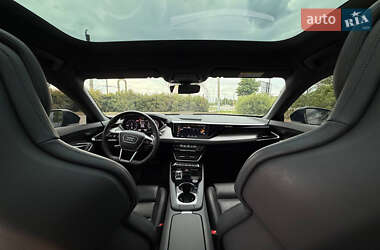 Лифтбек Audi e-tron GT 2023 в 
