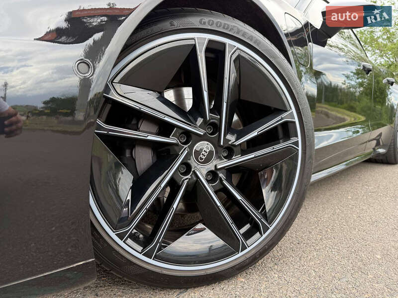 Лифтбек Audi e-tron GT 2023 в Кривом Роге