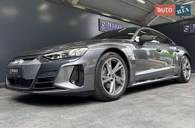 Лифтбек Audi e-tron GT 2021 в 