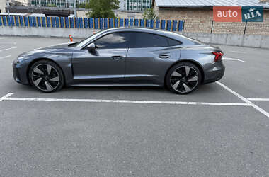 Лифтбек Audi e-tron GT 2021 в 