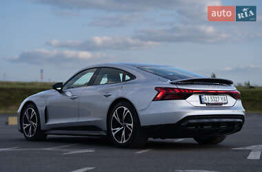 Лифтбек Audi e-tron GT 2021 в 