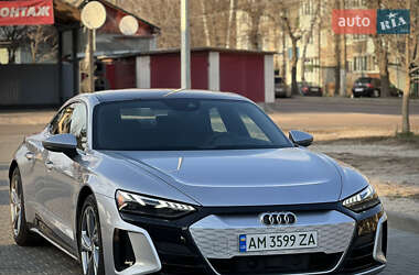 Лифтбек Audi e-tron GT 2022 в 