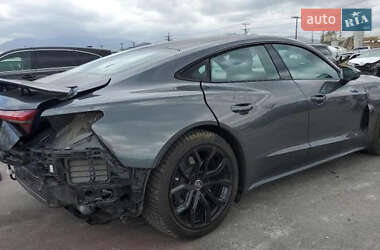 Лифтбек Audi e-tron GT 2022 в 