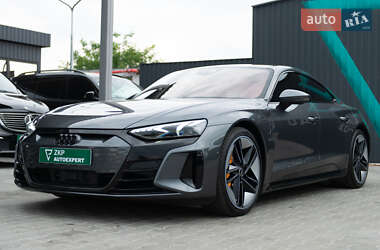 Лифтбек Audi e-tron GT 2021 в 