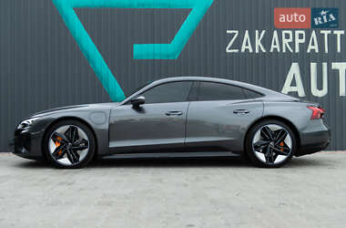 Лифтбек Audi e-tron GT 2021 в 