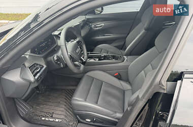 Лифтбек Audi e-tron GT 2024 в 