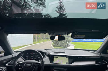 Лифтбек Audi e-tron GT 2024 в 