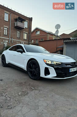 Ліфтбек Audi e-tron GT 2021 в 