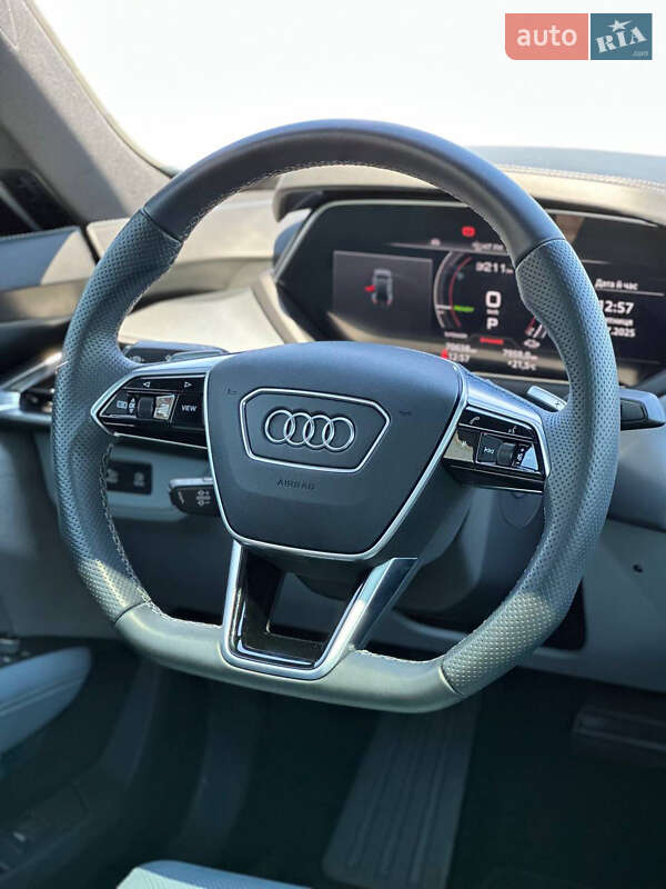Ліфтбек Audi e-tron GT 2021 в Києві