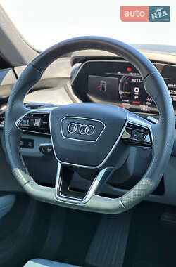Ліфтбек Audi e-tron GT 2021 в 