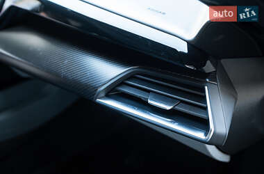 Ліфтбек Audi e-tron GT 2021 в 