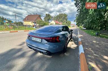Лифтбек Audi e-tron GT 2022 в 