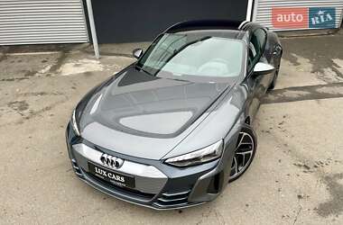 Ліфтбек Audi e-tron GT 2021 в 