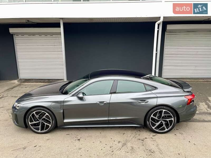 Лифтбек Audi e-tron GT 2021 в Киеве