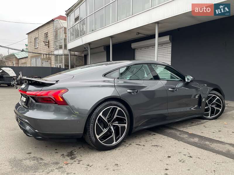 Лифтбек Audi e-tron GT 2021 в Киеве