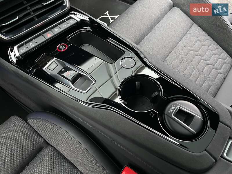 Лифтбек Audi e-tron GT 2021 в Киеве