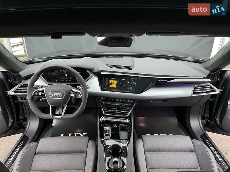 Лифтбек Audi e-tron GT 2021 в Киеве