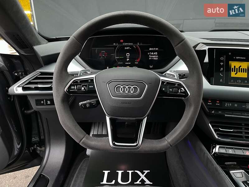 Лифтбек Audi e-tron GT 2021 в Киеве