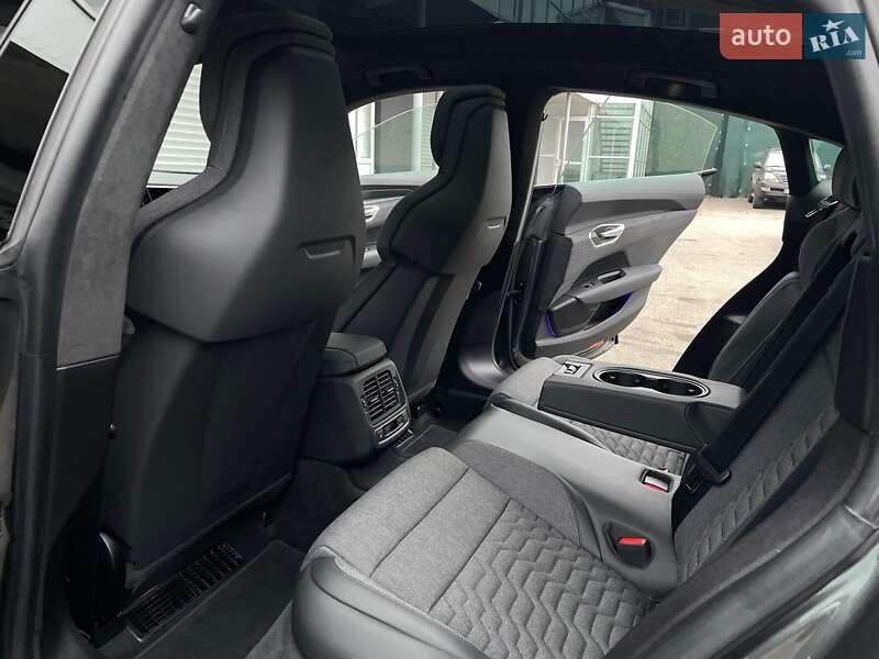 Лифтбек Audi e-tron GT 2021 в Киеве