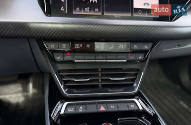Лифтбек Audi e-tron GT 2022 в 