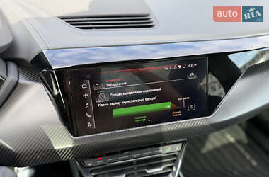 Лифтбек Audi e-tron GT 2022 в 