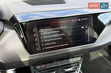 Лифтбек Audi e-tron GT 2022 в 