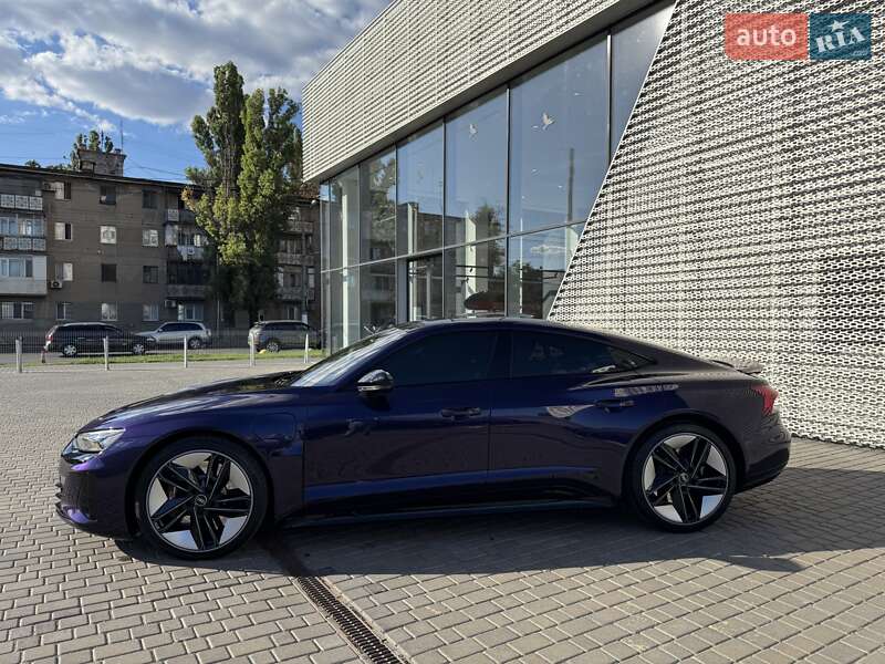 Купе Audi e-tron GT 2024 в Одесі