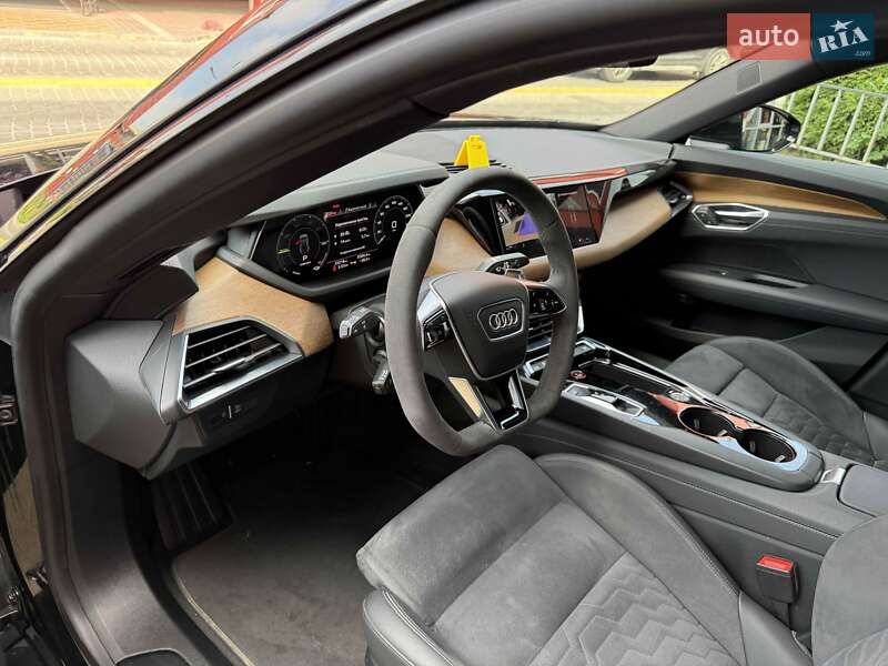 Ліфтбек Audi e-tron GT 2022 в Львові