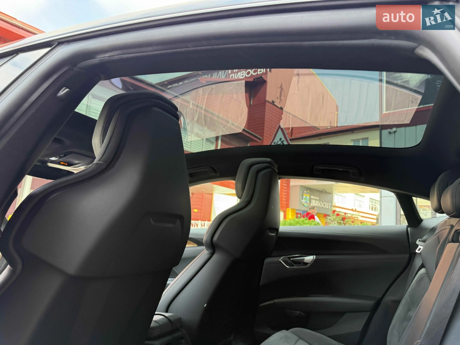 2022 Audi e-tron GT - мініатюра 28