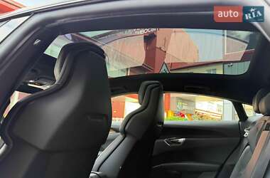 Лифтбек Audi e-tron GT 2022 в 