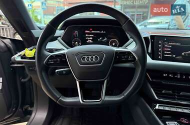 Ліфтбек Audi e-tron GT 2022 в 