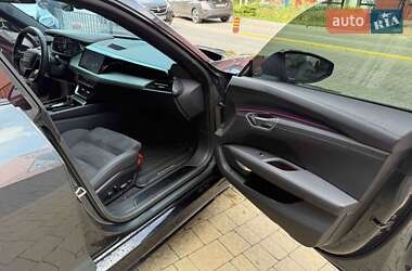 Ліфтбек Audi e-tron GT 2022 в 