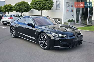 Лифтбек Audi e-tron GT 2023 в 