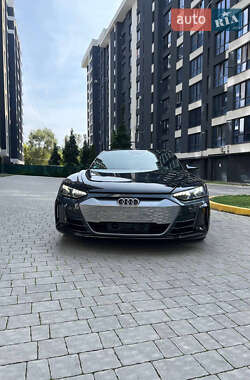 Лифтбек Audi e-tron GT 2021 в 