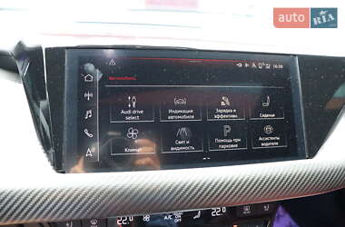 Ліфтбек Audi e-tron GT 2021 в 