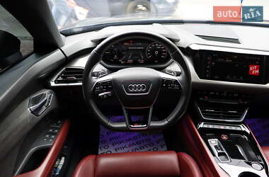 Ліфтбек Audi e-tron GT 2021 в 