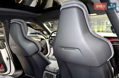 Лифтбек Audi e-tron GT 2022 в 