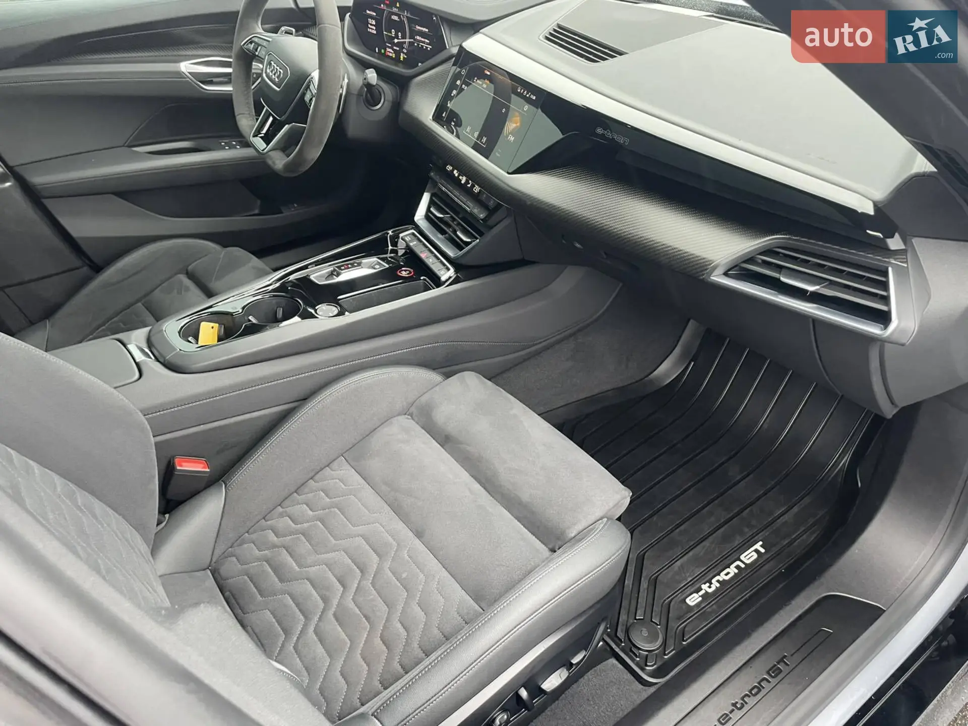 2022 Audi e-tron GT - мініатюра 15